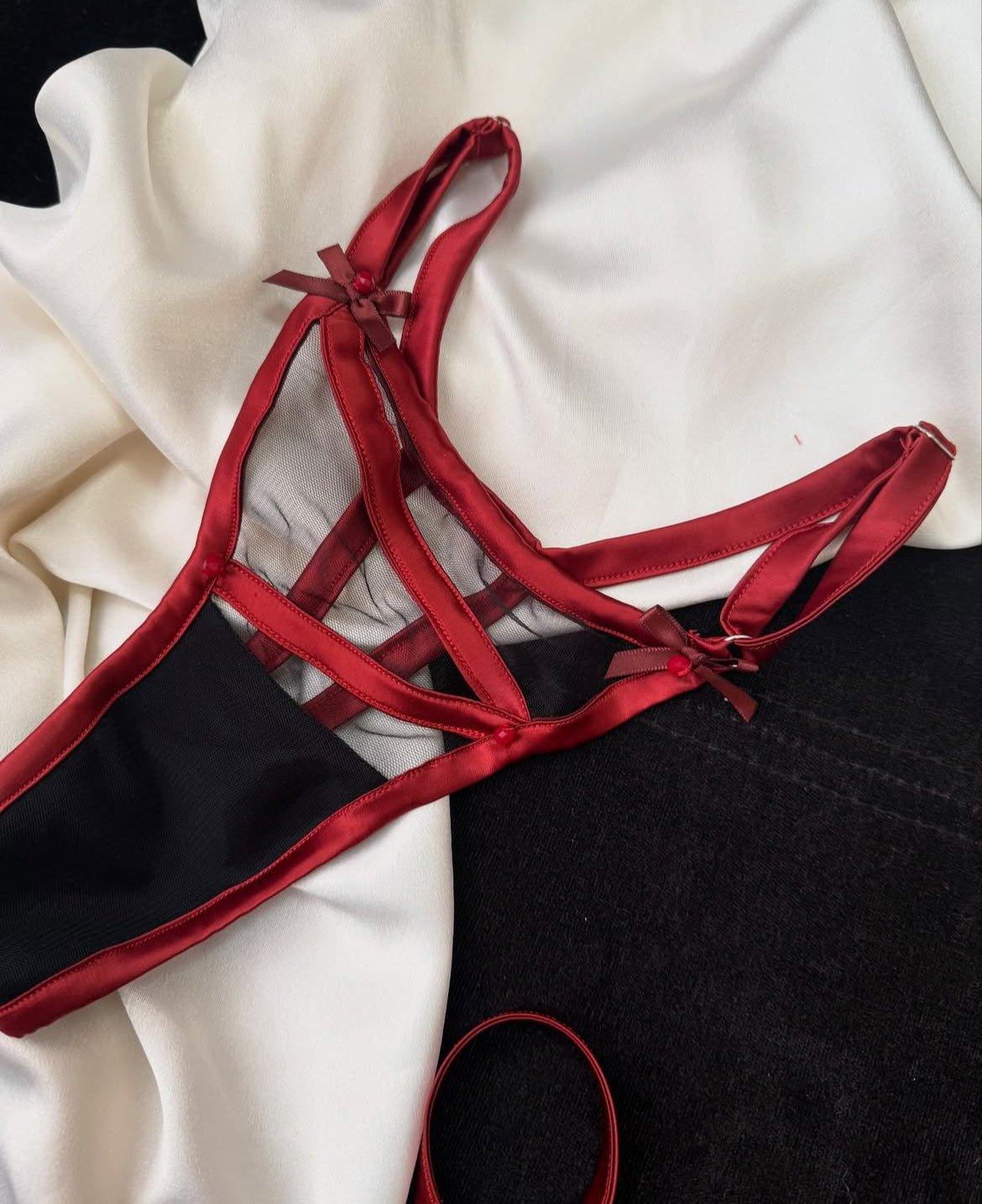 Naomi Thong - INTIMATES by Faustino